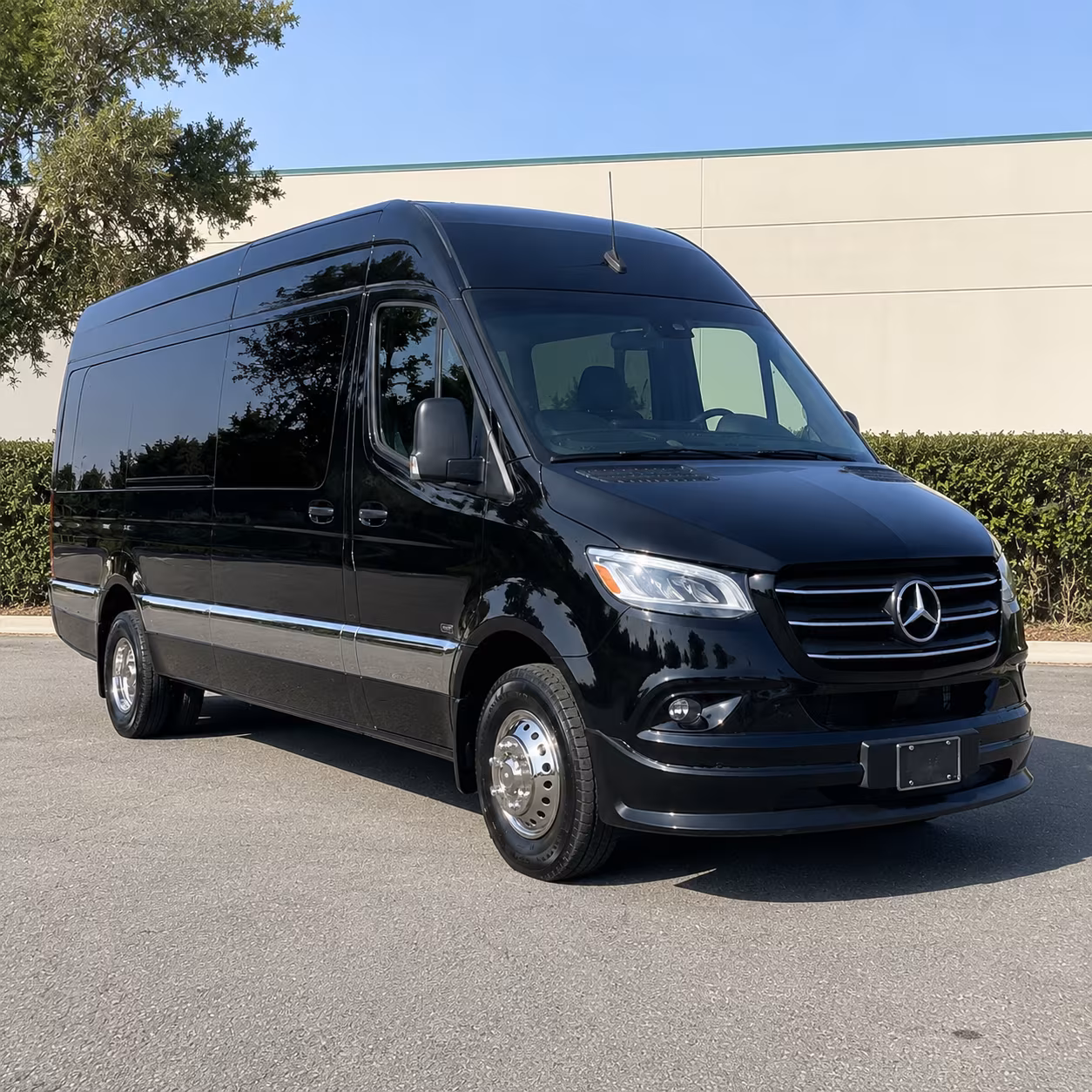 San Francisco Airport Shuttle & Transportation party bus exterior