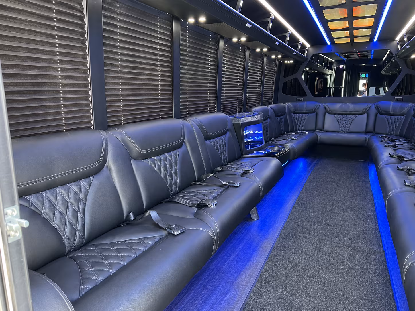 San Francisco Birthday, Sweet 16, & Quinceañera Transportation group transportation