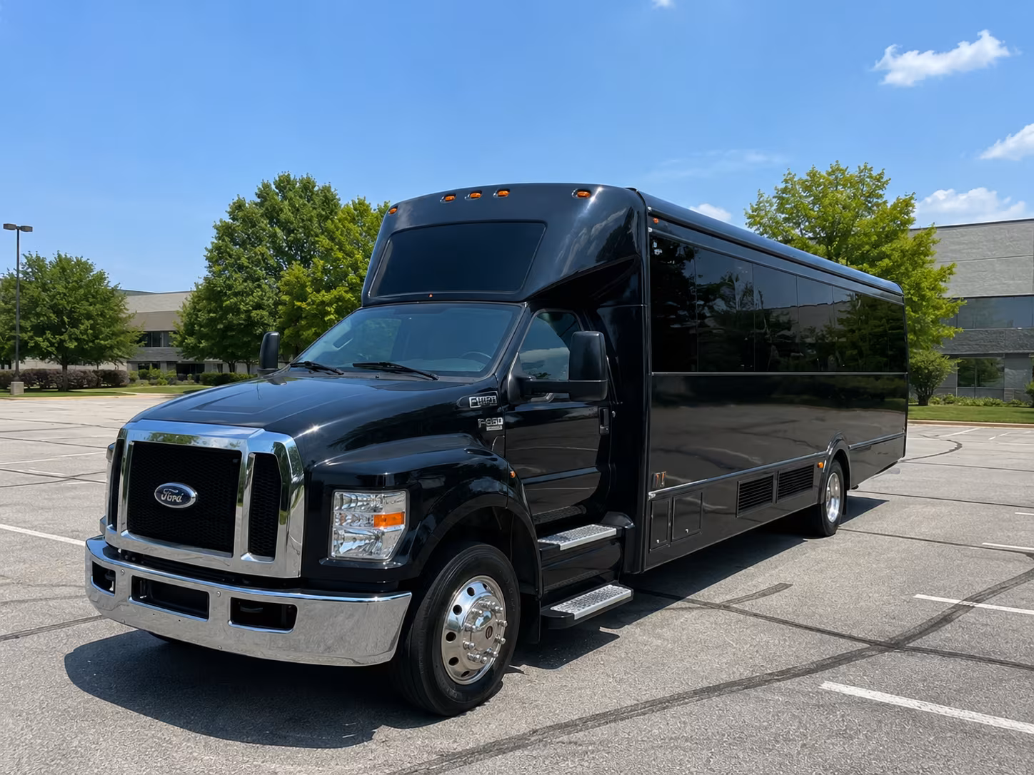 San Francisco Birthday, Sweet 16, & Quinceañera Transportation party bus exterior