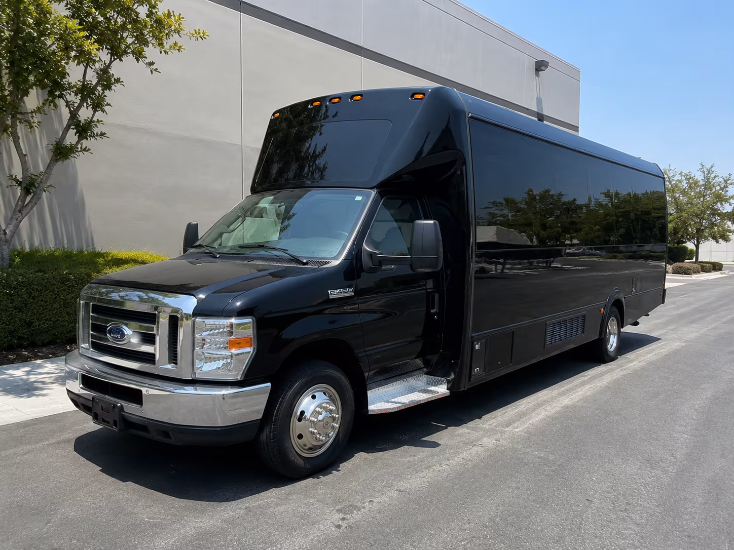 San Francisco Concert & Music Festival Transportation party bus exterior