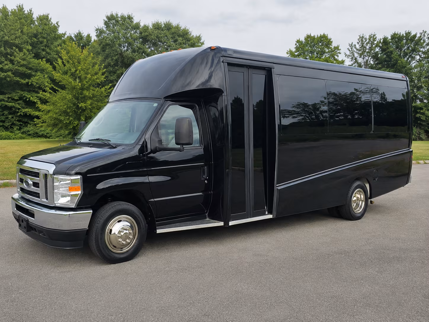 San Francisco Corporate Transportation party bus exterior