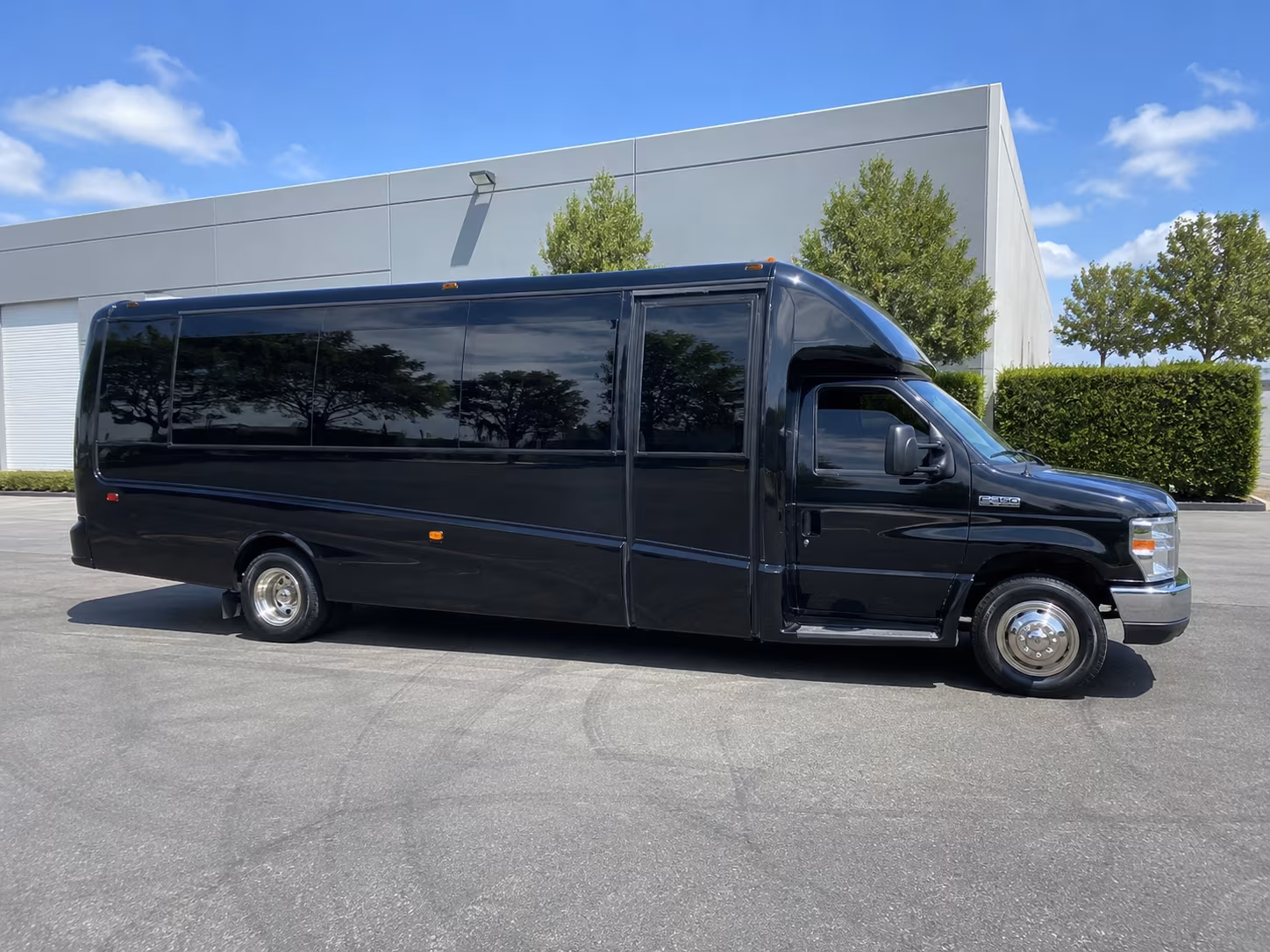 San Francisco Prom & Homecoming Transportation party bus exterior